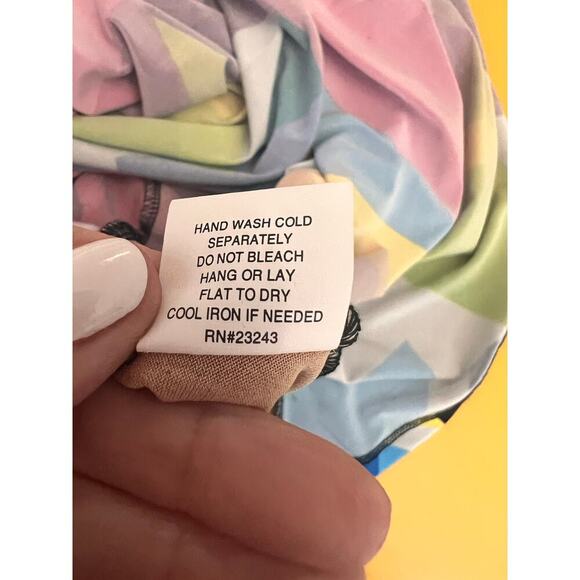 NY&C Geometric Print V-Neck Waist-Tie Maxi Dress NEW Size 1X - Picture 8 of 8